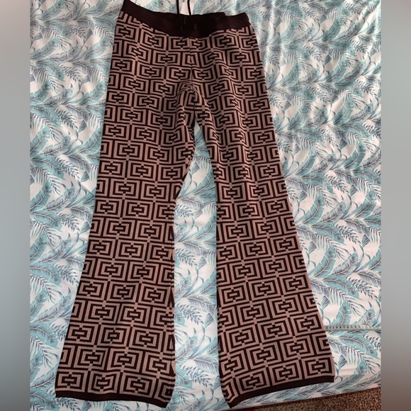 Cropped Sweater and Pant Set - Picture 5 of 9